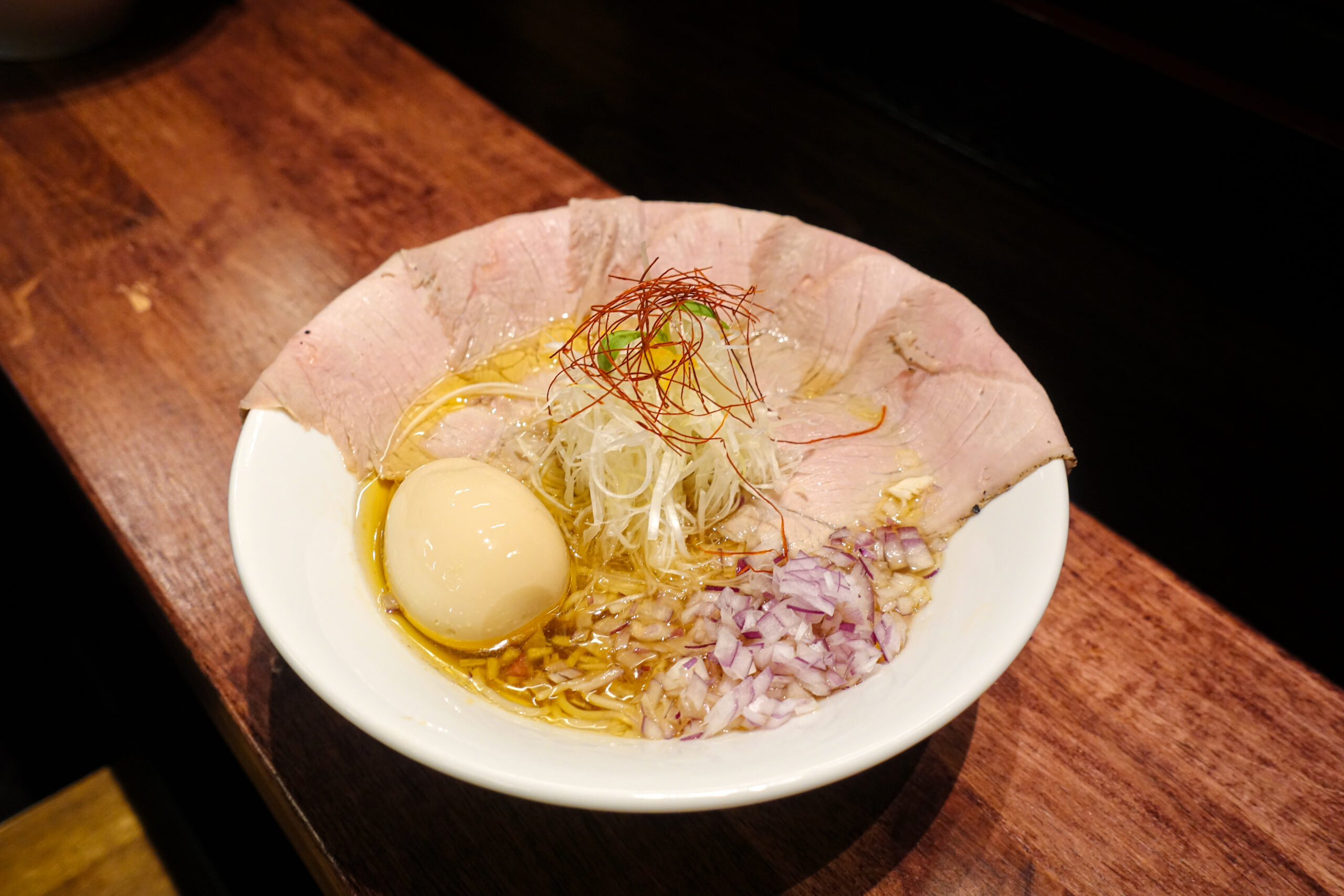 淡麗鶏醤油そば